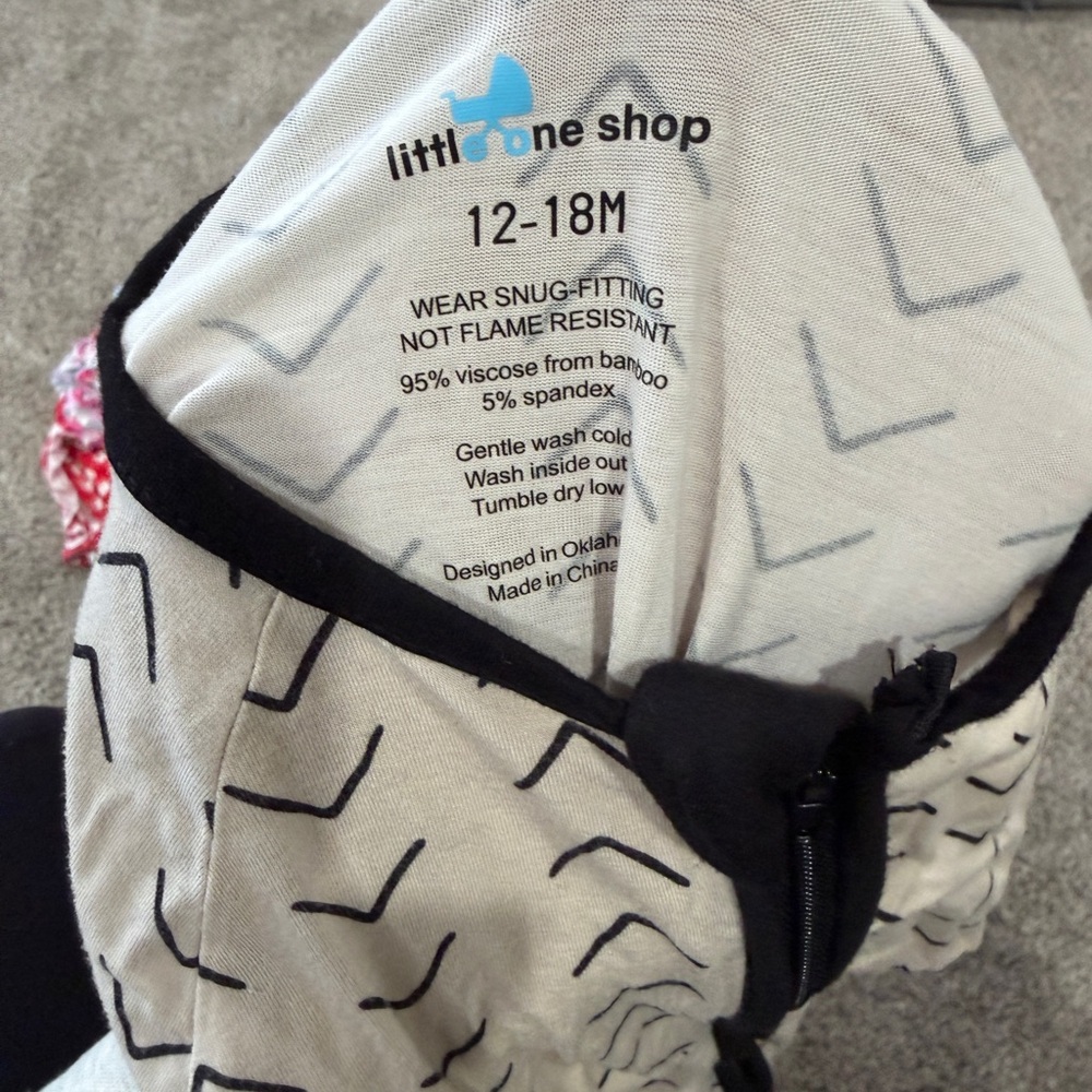 Little One Shop Zip - Picture 2 of 2